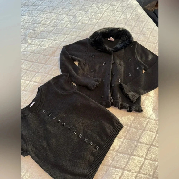 Girls black 2 piece embellished sweater set w/faux fur collar - Gymboree size 7 - Picture 1 of 6